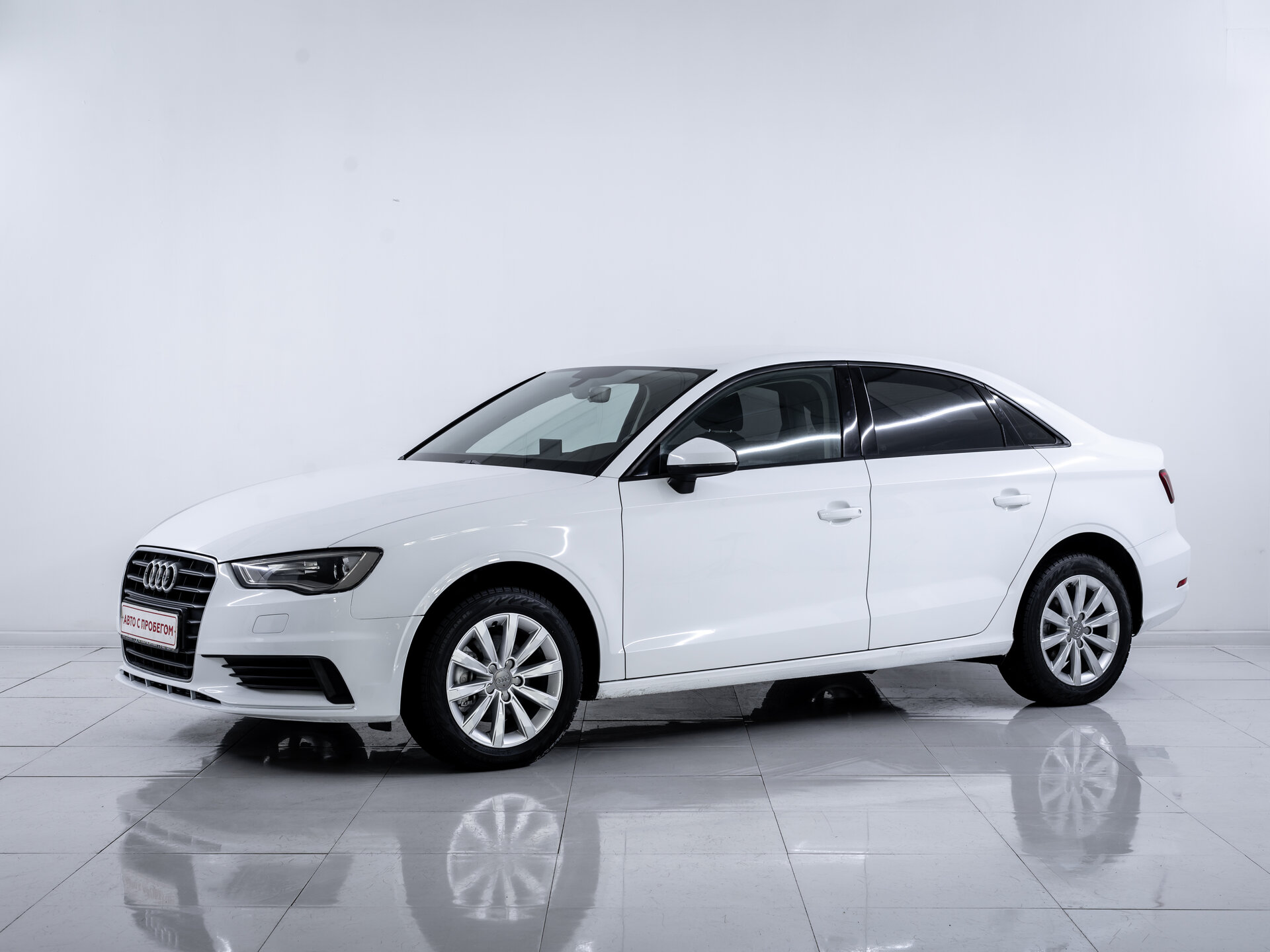 Audi A3, III (8V) 2015 Ambiente фото
