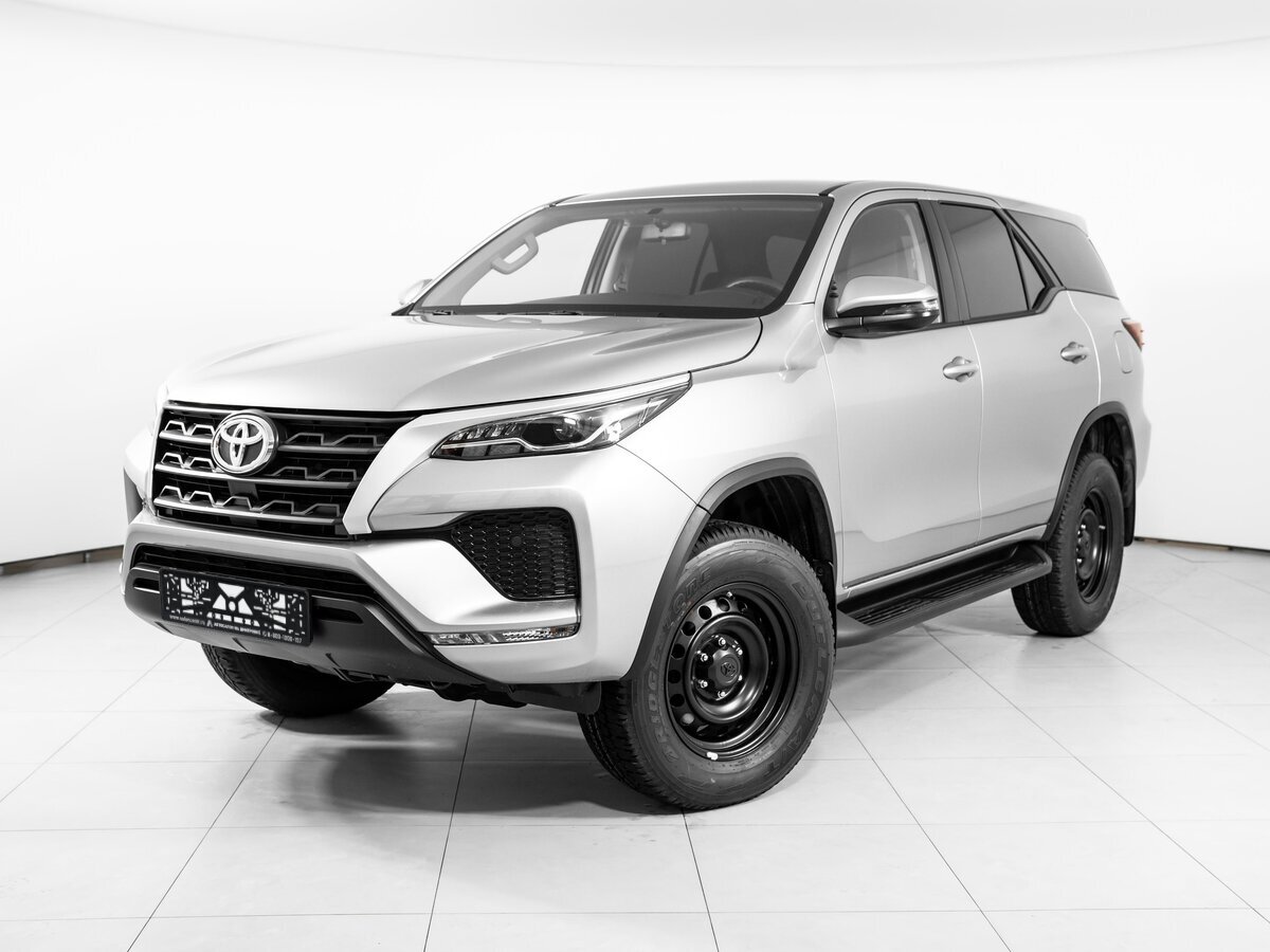 Toyota Fortuner, II Рестайлинг 2021 Стандарт фото