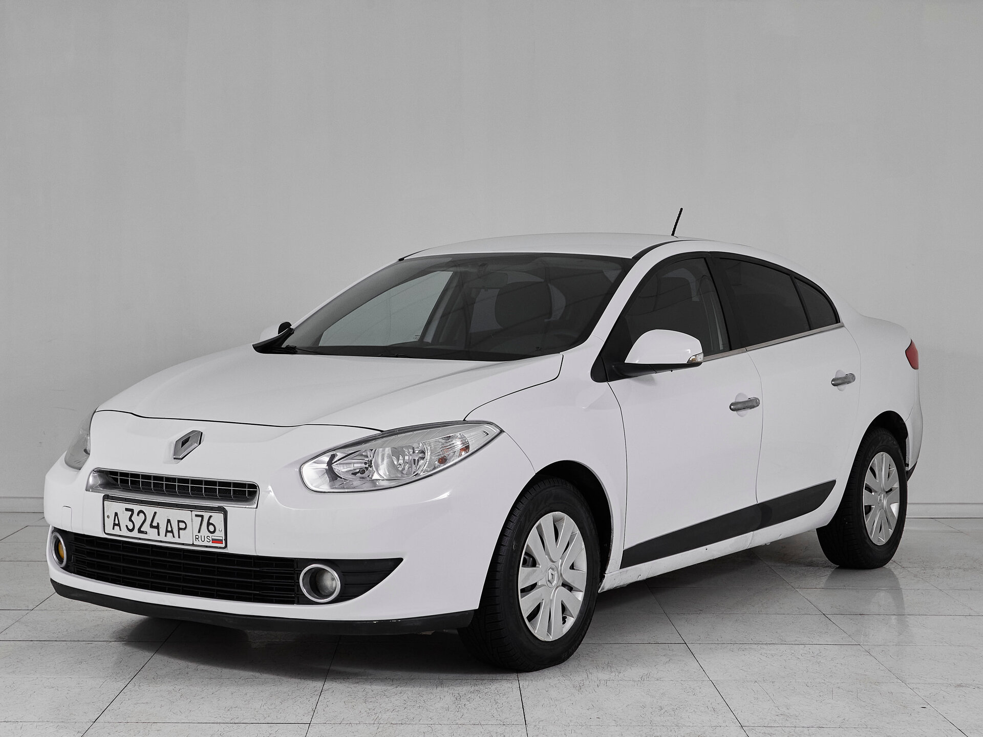 Renault Fluence, I 2011  фото