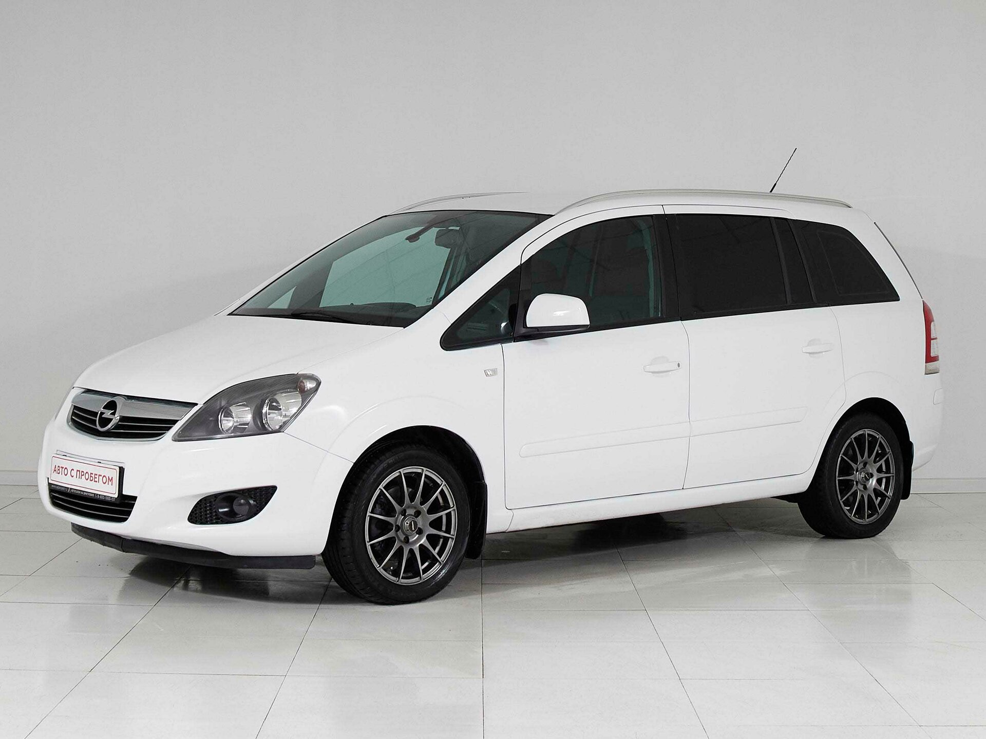 Opel Zafira, B Рестайлинг 2012 Family фото