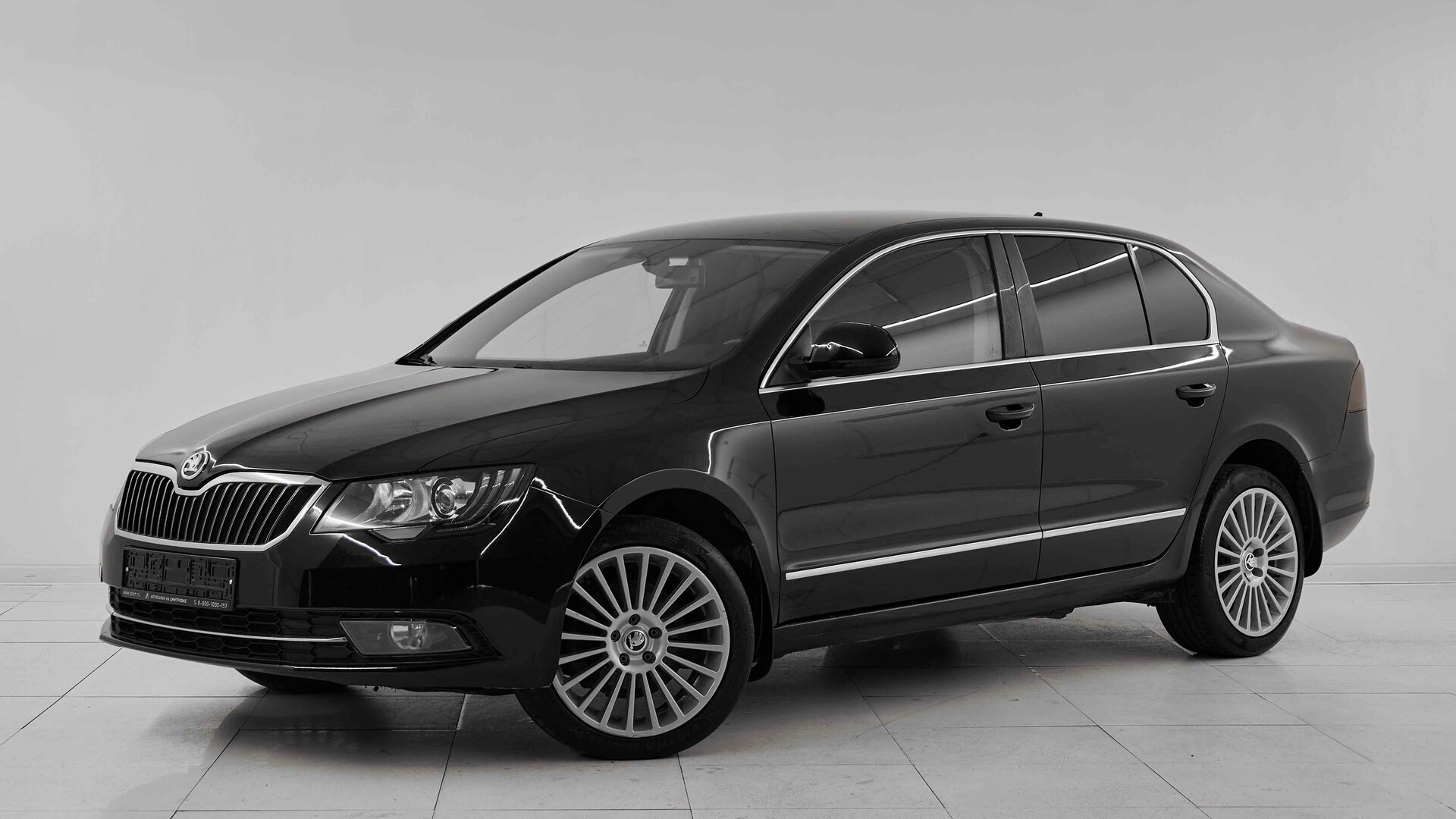 Skoda Superb, II Рестайлинг 2013 Laurin&Klement фото