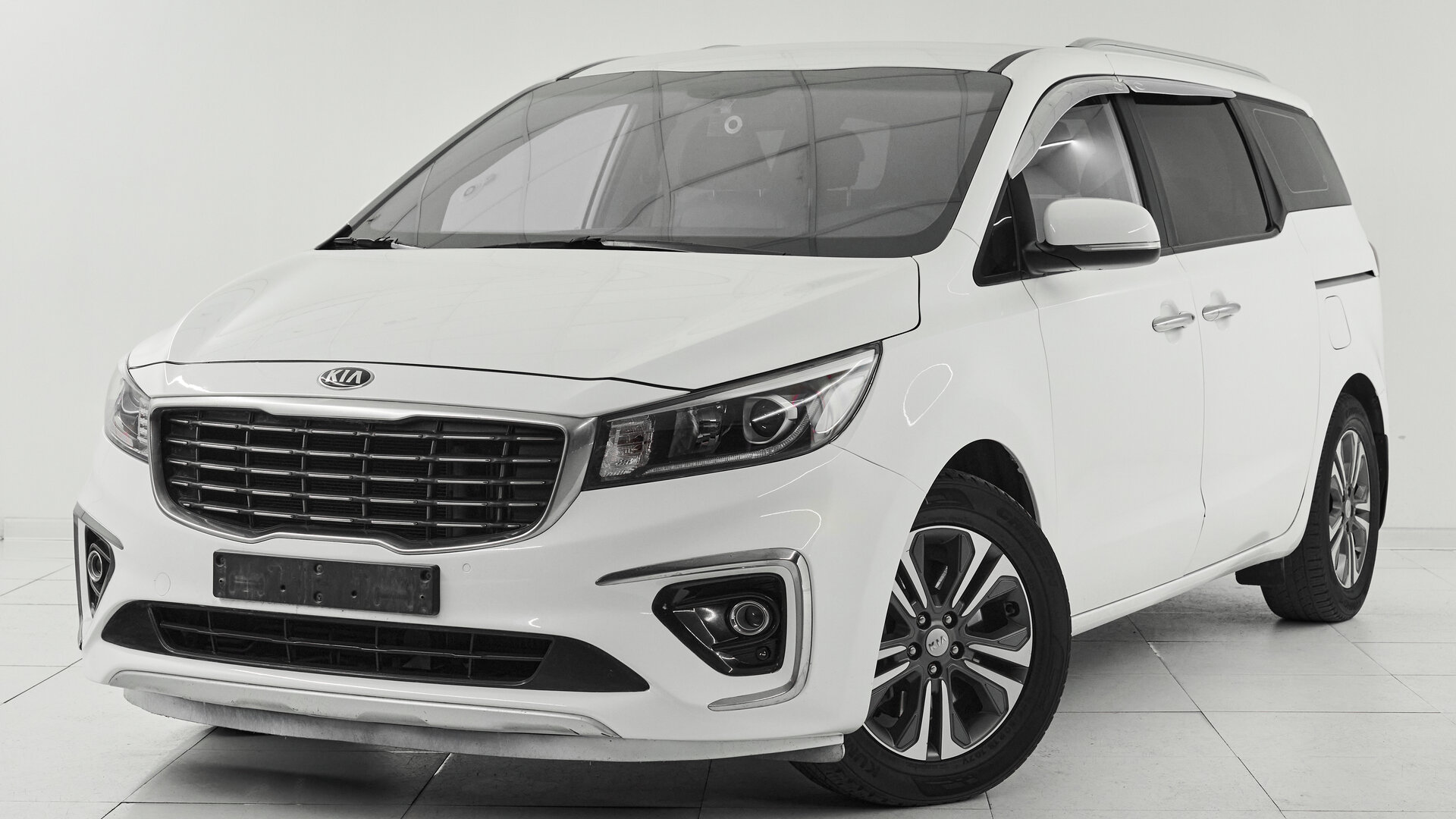Kia Carnival, III 2019  фото