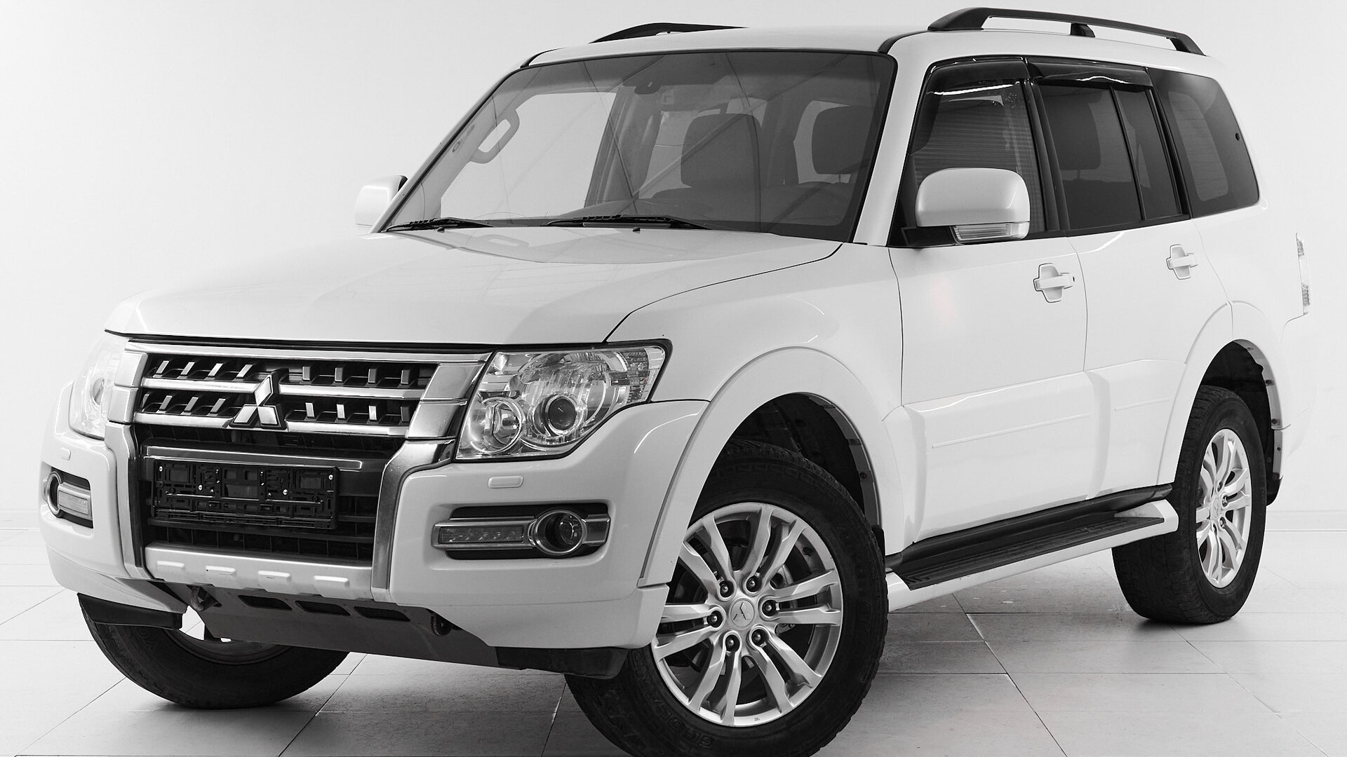 Mitsubishi Pajero, IV Рестайлинг 2 2015 Ultimate фото