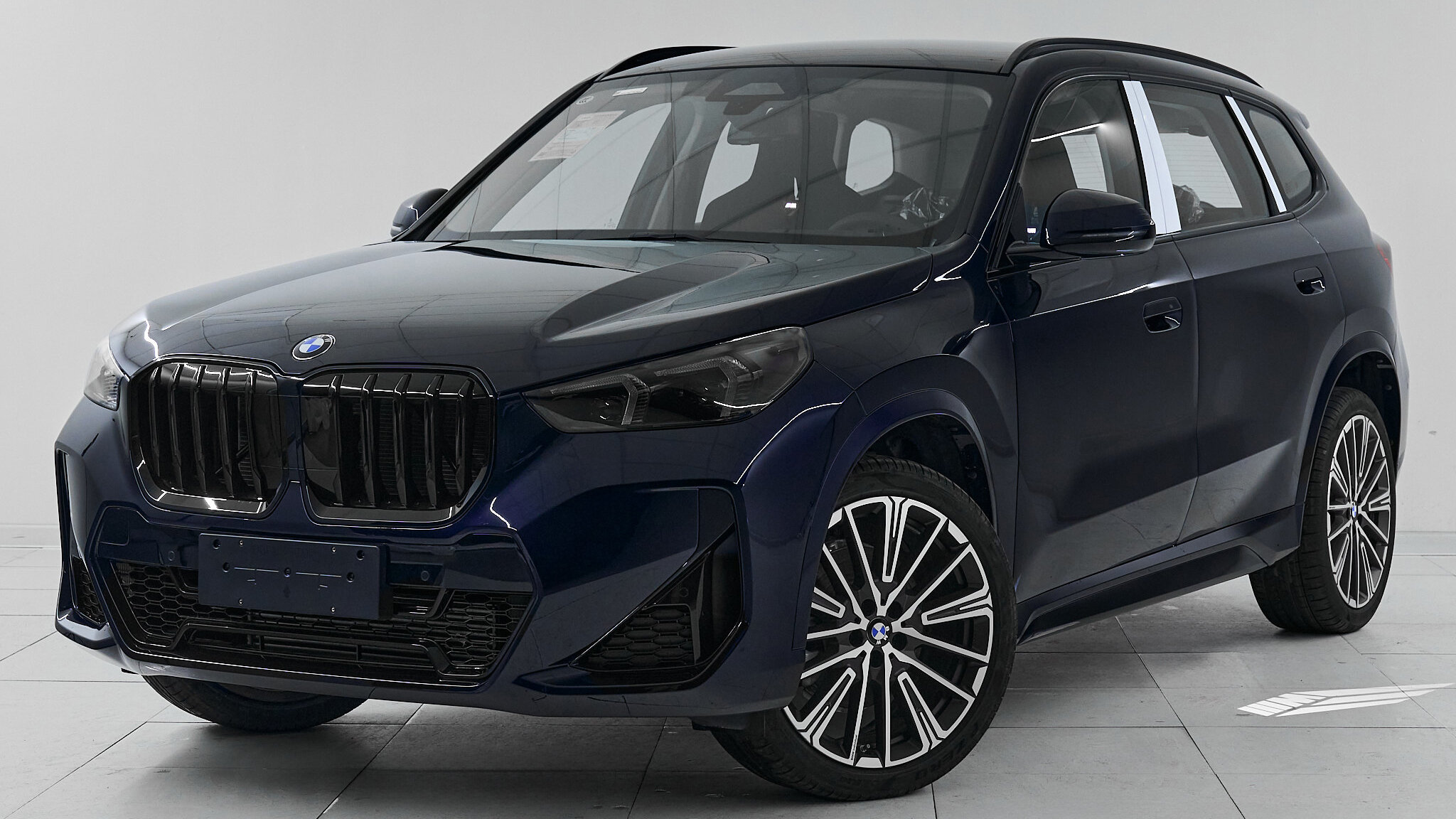 BMW X1, III (U11/U12) 2025 xDrive25Li M Sport Package фото