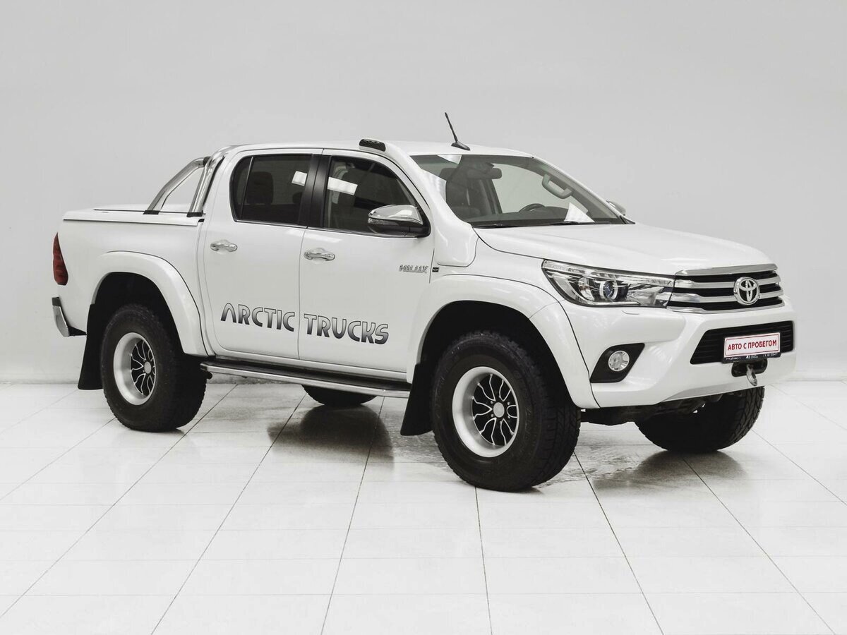 Toyota Hilux, VIII 2018  фото