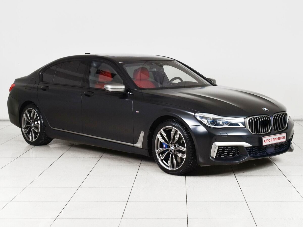 BMW 7 серии, VI (G11/G12) 2017 M760Li xDrive фото