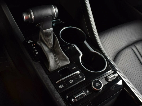 Kia K5, III фото №8