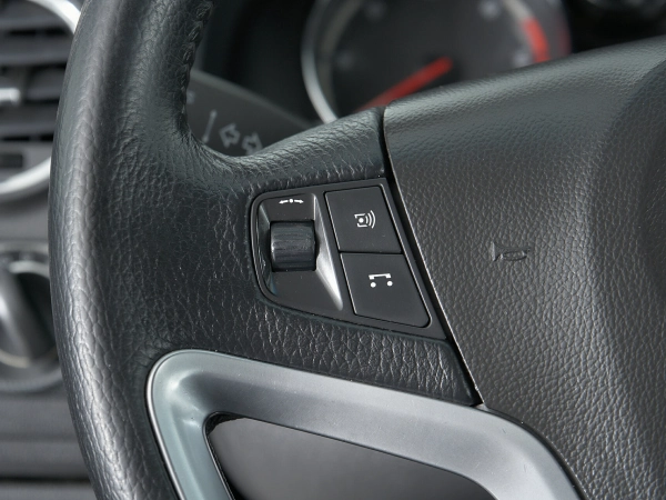 Opel Antara, I фото №19