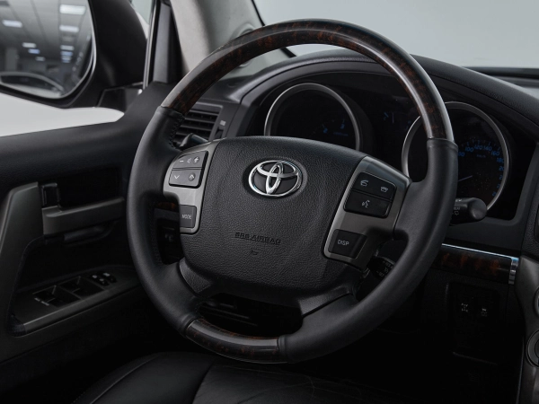 Toyota Land Cruiser, 200 Series фото №15
