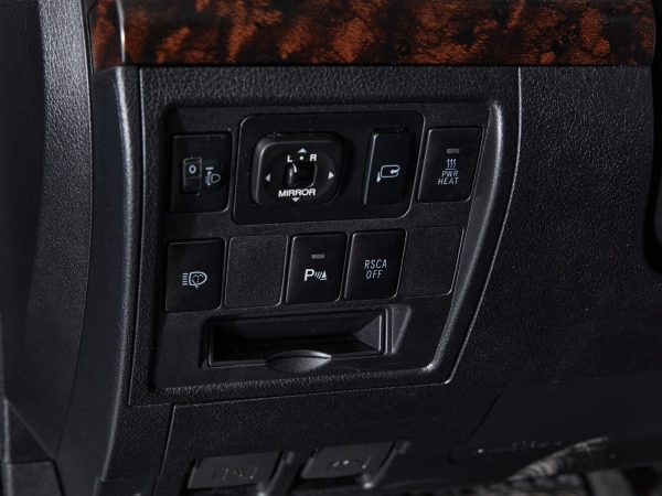 Toyota Land Cruiser, 200 Series фото №21