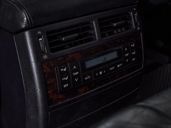 Toyota Land Cruiser, 200 Series фото №22