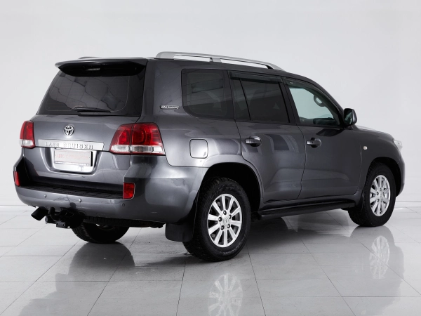 Toyota Land Cruiser, 200 Series фото №5