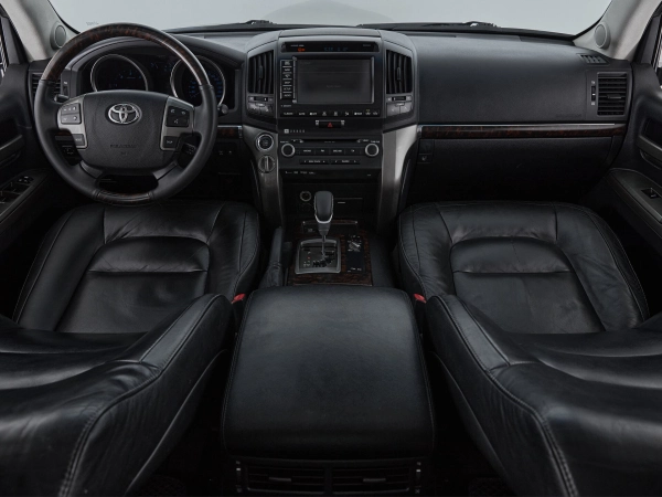 Toyota Land Cruiser, 200 Series фото №8