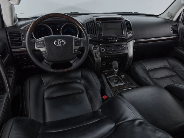 Toyota Land Cruiser, 200 Series фото №9