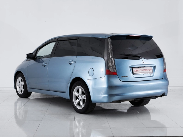 Mitsubishi Grandis, I фото №5