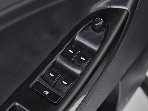Geely Emgrand X7, I фото №11