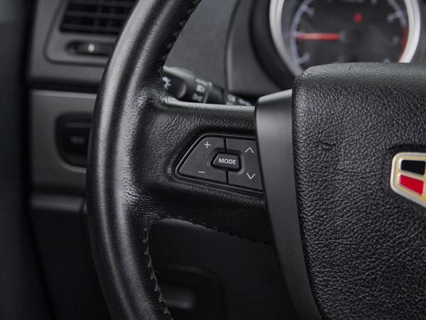 Geely Emgrand X7, I фото №17