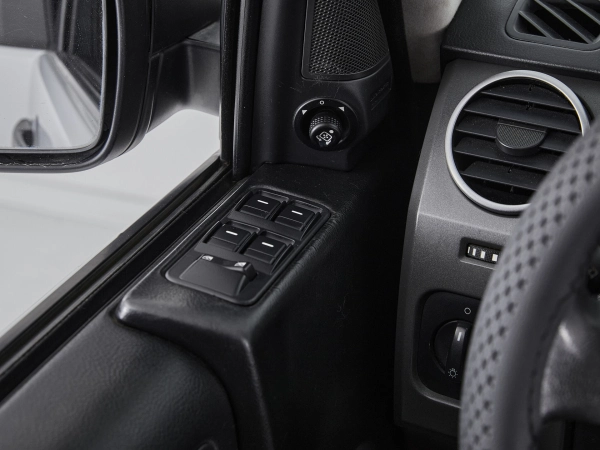 Land Rover Discovery, III фото №17
