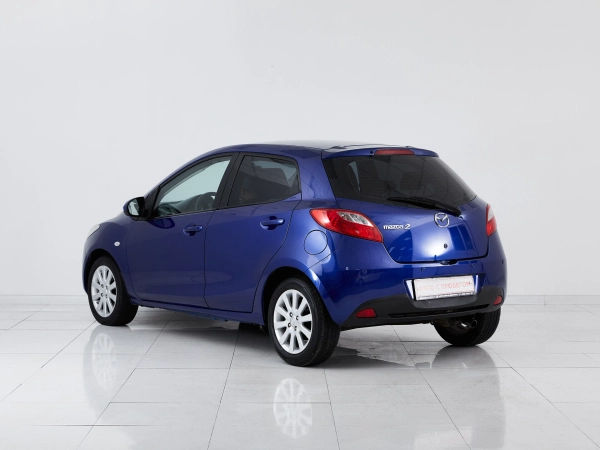 Mazda 2, II (DE) фото №4