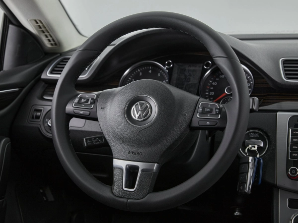 Volkswagen Passat CC, I Рестайлинг фото №21