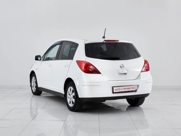 Nissan Tiida, I фото №4