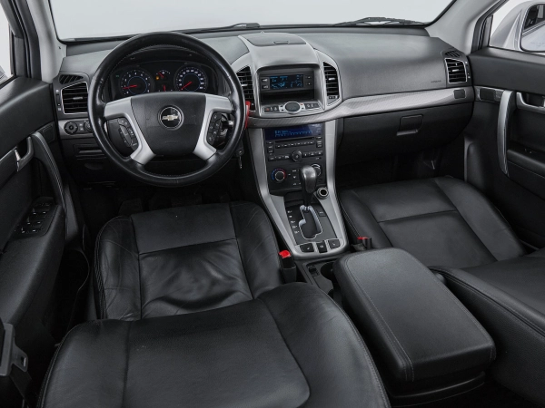 Chevrolet Captiva, I Рестайлинг фото №9