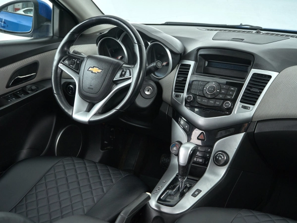 Chevrolet Cruze, I фото №11
