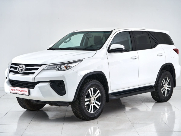 Toyota Fortuner, II фото №1
