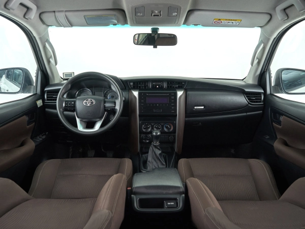 Toyota Fortuner, II фото №8