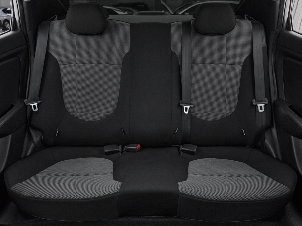 Hyundai Solaris, I фото №16