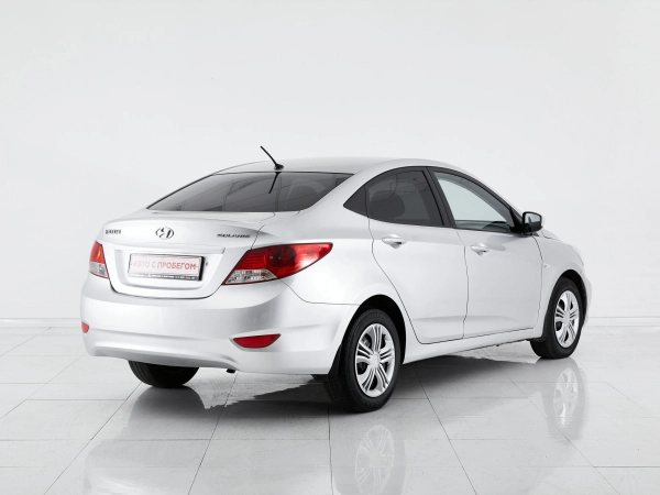 Hyundai Solaris, I фото №4