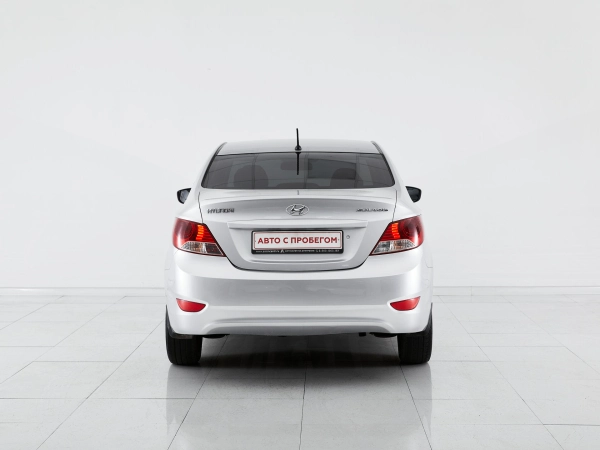Hyundai Solaris, I фото №6