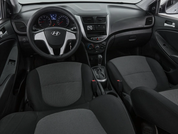 Hyundai Solaris, I фото №9