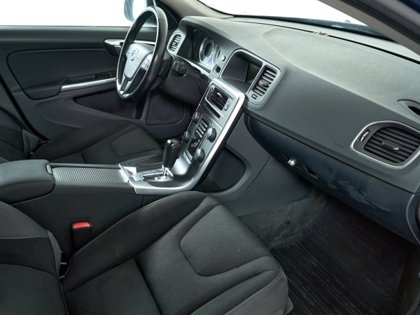 Volvo S60, II фото №12