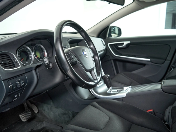 Volvo S60, II фото №13