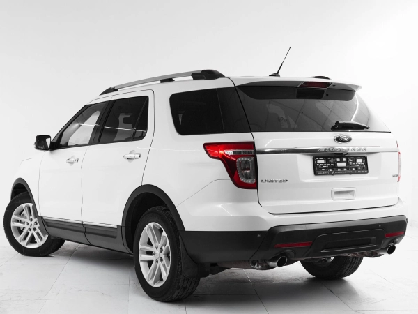 Ford Explorer, V фото №4