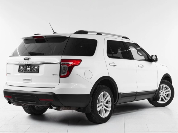Ford Explorer, V фото №6