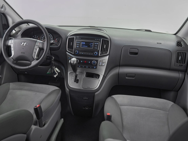 Hyundai H-1, II Рестайлинг фото №9