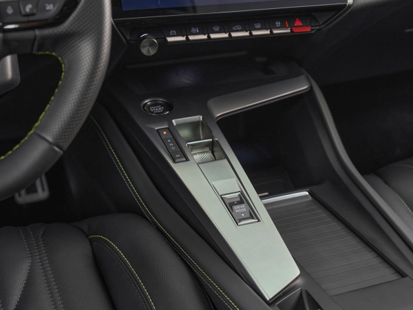 Peugeot 408, III фото №18