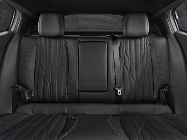 Peugeot 408, III фото №21