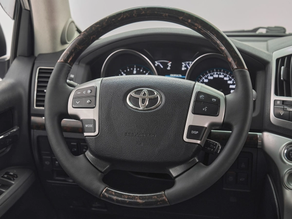 Toyota Land Cruiser, 200 Series Рестайлинг 1 фото №10