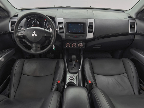 Mitsubishi Outlander, II Рестайлинг фото №8