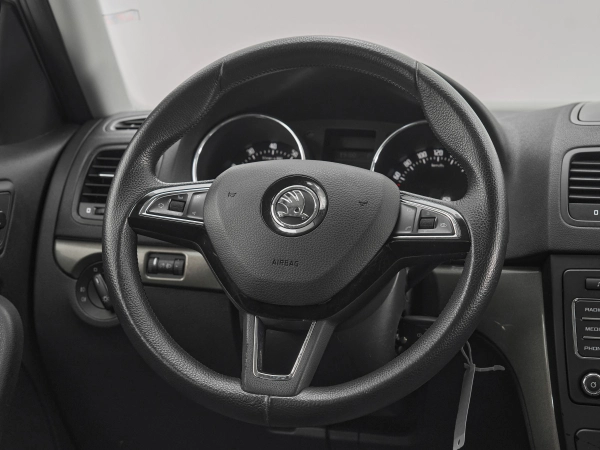 Skoda Yeti, I Рестайлинг фото №10