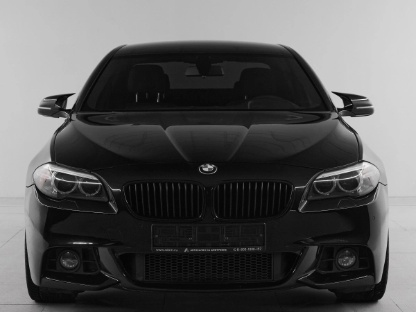 BMW 5 серии, VI (F10/F11/F07) Рестайлинг фото №2
