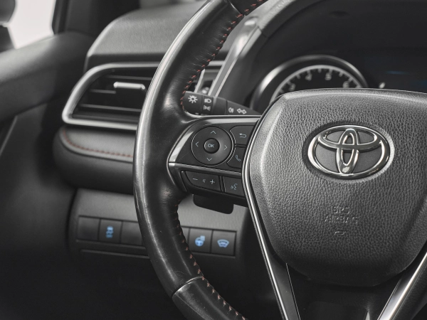 Toyota Camry, VIII (XV70) фото №11