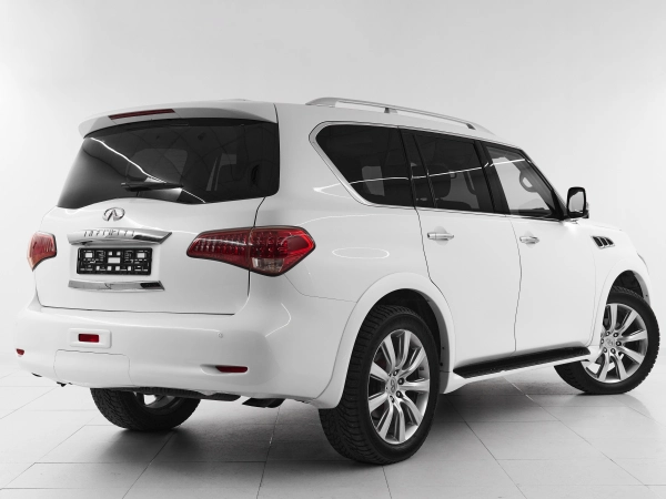 Infiniti QX56, II фото №6