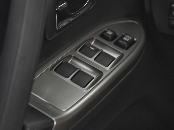 Mitsubishi Pajero, IV Рестайлинг 2 фото №13