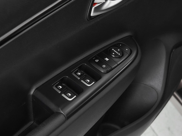 Kia Rio, IV фото №13
