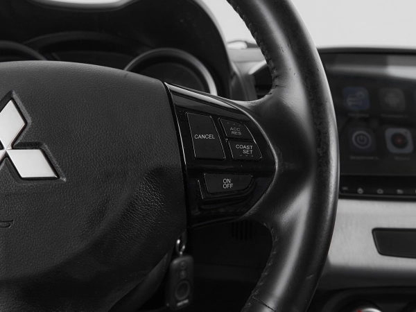 Mitsubishi Lancer, X фото №12