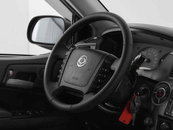SsangYong Kyron, I Рестайлинг фото №10